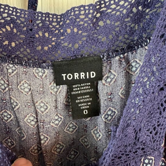 Torrid‎ Blue Short Sleeve top Size Large - Picture 3 of 6
